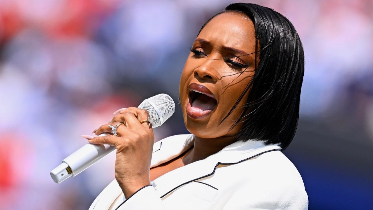 Featured image Hudsons Anthem Ends in Anticlimactic World Cup Flyover