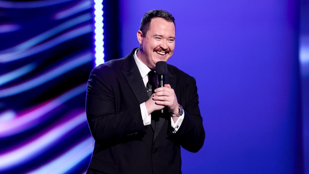 Featured image Shane Gillis breaks two comedy world records
