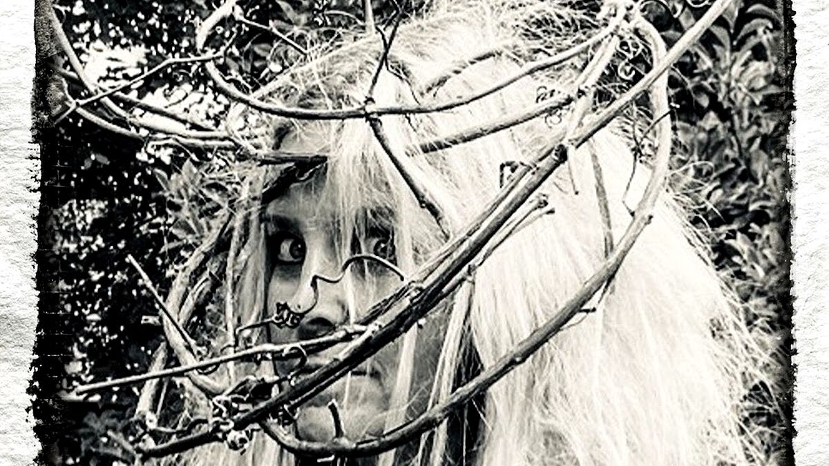 Featured image Sheri Moon Zombie unveils debut single I Love My Robot Stream