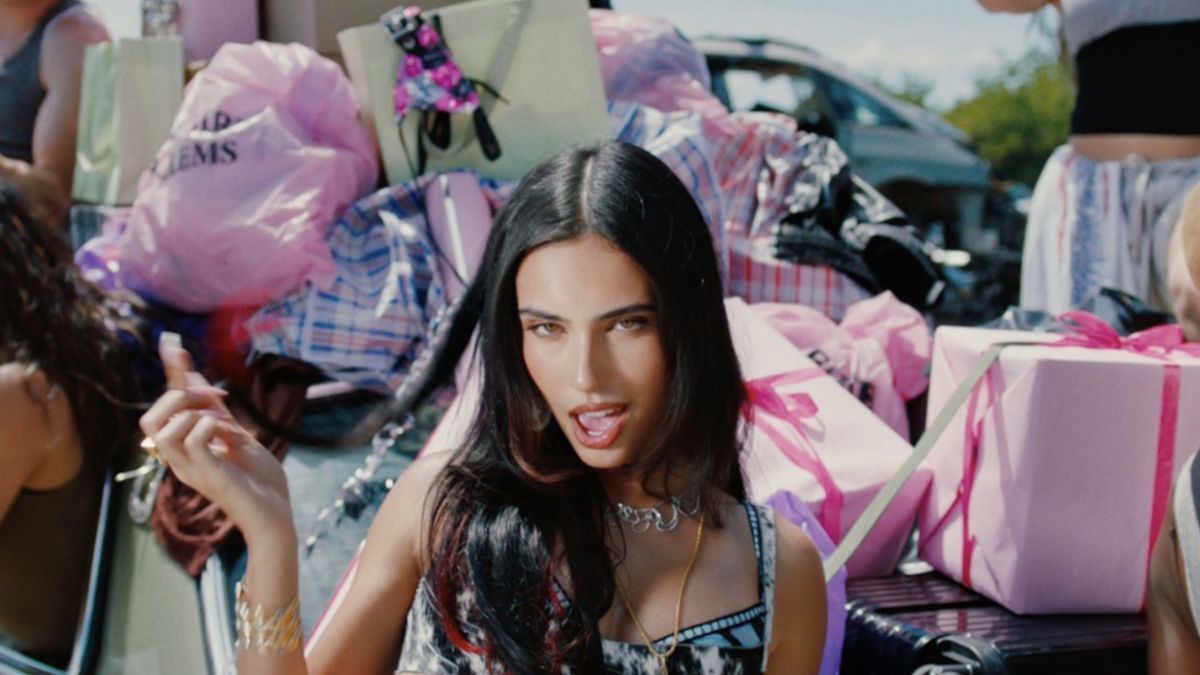 Featured image Kylie Cantrall announces Valley Girl Problems Tour Fall 2026