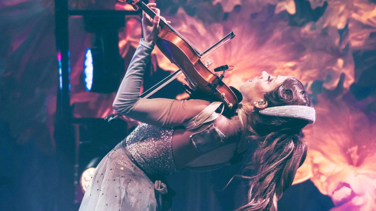 Featured image Lindsey Stirlings 2026 Snow Waltz Holiday Tour