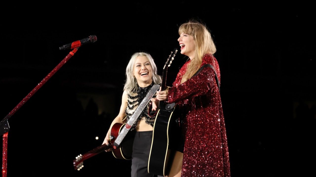 Featured image Taylor Swift calls Lost Weekend an absolute triumph