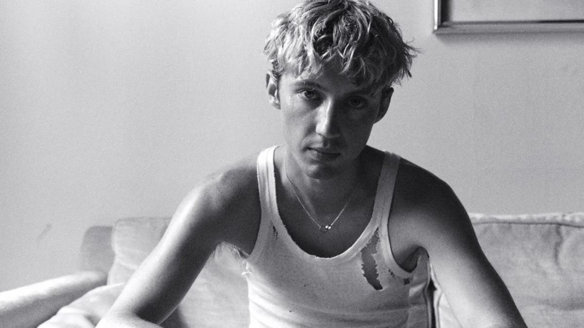 Featured image Troye Sivan drops new album Shes the Best stream the title track