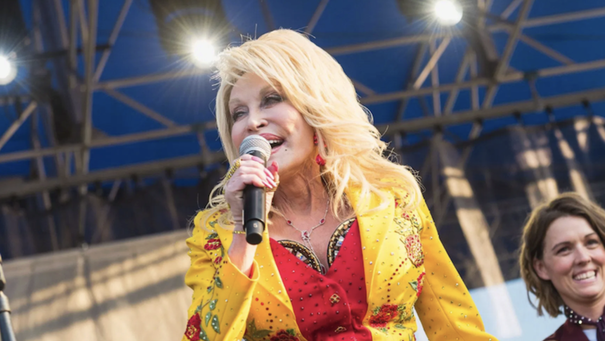 Featured image Dolly Parton sought experimental drugs for cancer patients