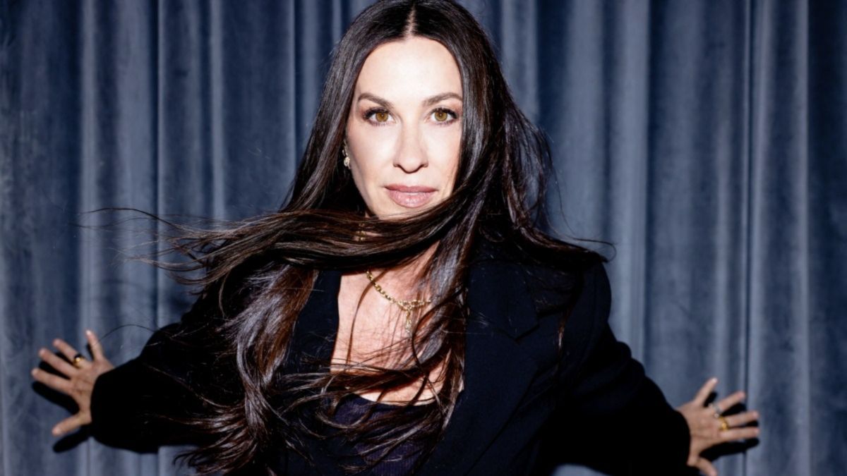 Featured image Alanis Morissette accuses exmanager of extortion scheme