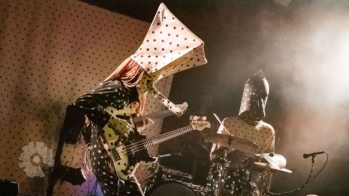 Featured image Weird Angine de Poitrine at NYCs Le Poisson Rouge Photos