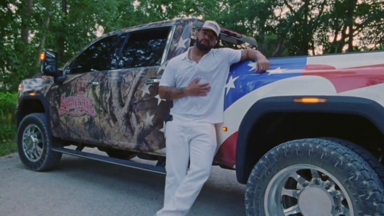 Featured image Drakes Country Vibe Interpolates FOMO
