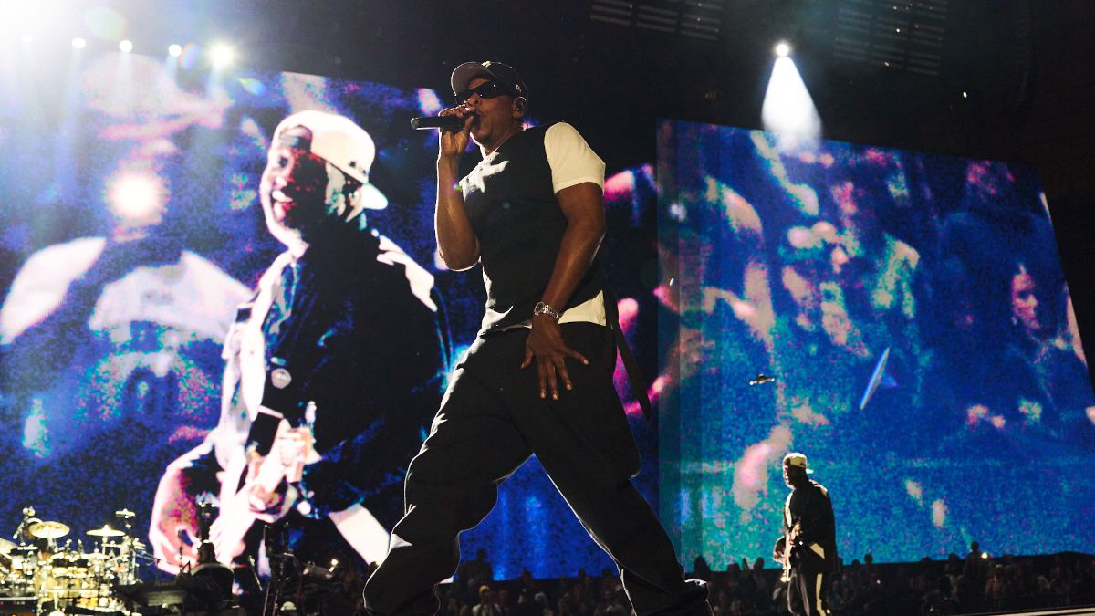 Featured image JayZ and Justin Timberlake at the Paris 30th Anniversary Show