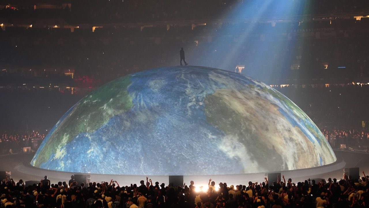 Featured image Get Kanye West tickets for Friday night at Soldier Field