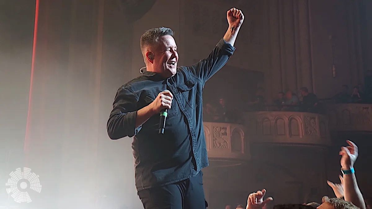 Featured image Ken Caseys Live or Die advice on SheeranMacklemore
