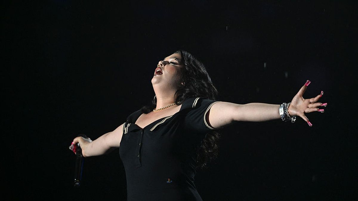 Featured image Lola Youngs tearful moment and tribute at Rock in Rio
