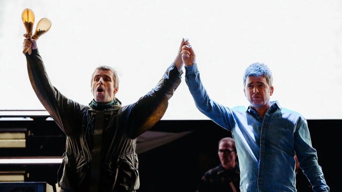 Featured image Fan in Mosh Pit at Oasis concert up for Abbey Road Award