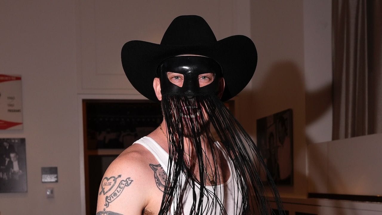 Featured image Orville Peck made out with Raiders player