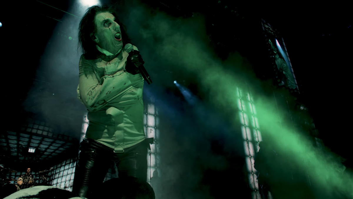 Featured image Alice Cooper Vegas Shows with Criss Angel and Nita Strauss Fall 2026