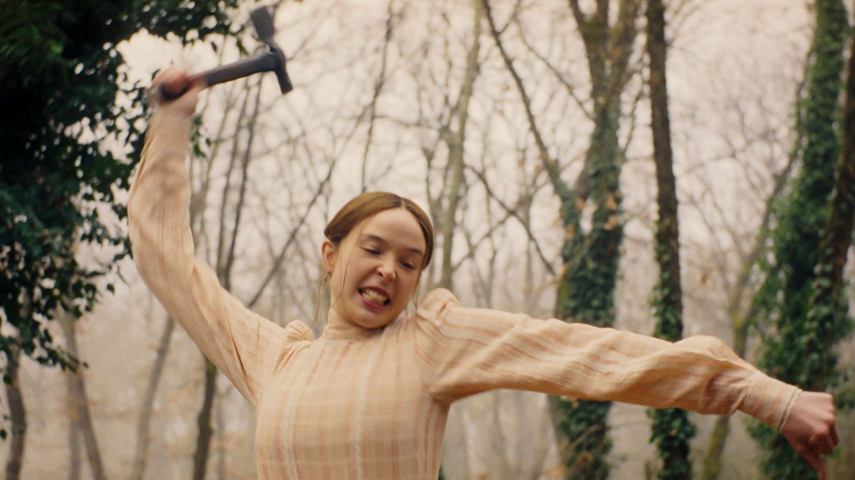 Featured image Lizzie Bordens Girlboss Story in a Monster Season Review